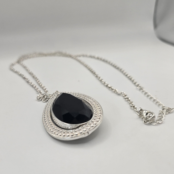 Silver Tone Faux Black Onyx Faceted Teardrop Stone Necklace Long 40” - Picture 3 of 5
